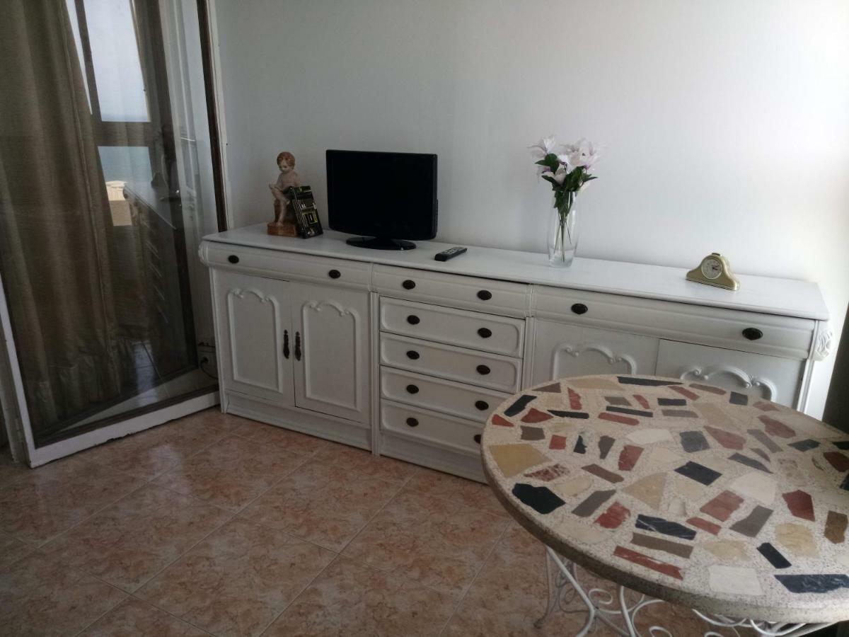 Apartamento En Albufereta Con Vistas Al Mar Apartment อาลิกันเต ภายนอก รูปภาพ